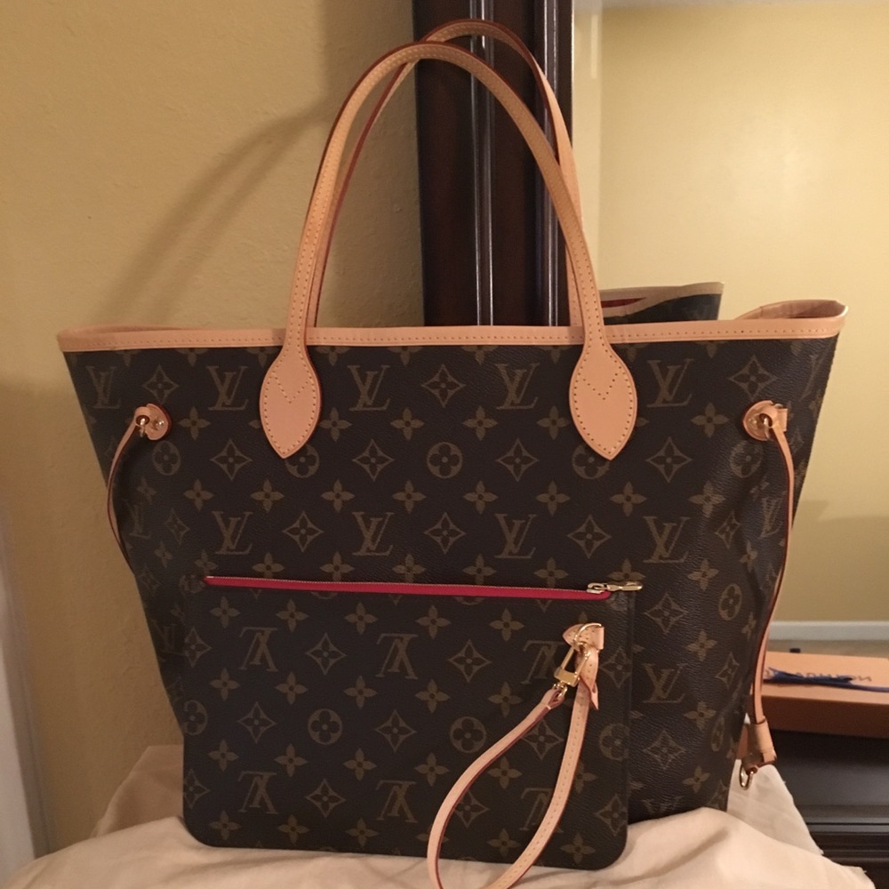 Authentic Louis Vuitton Neverfull MM w/ Pouch